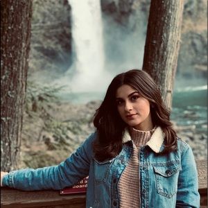 Meet your Posher, Raziya